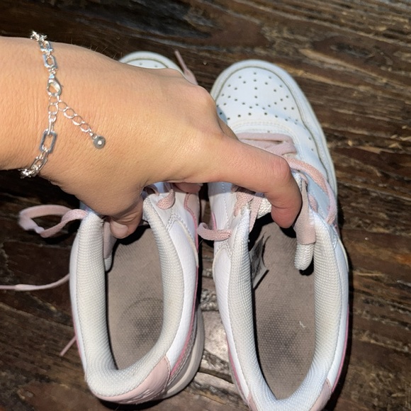 Nike Women's Pink and White Sneakers - Picture 5 of 8